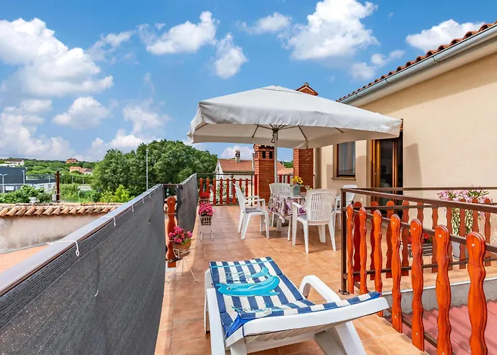 2 Bedroom Beautiful In *